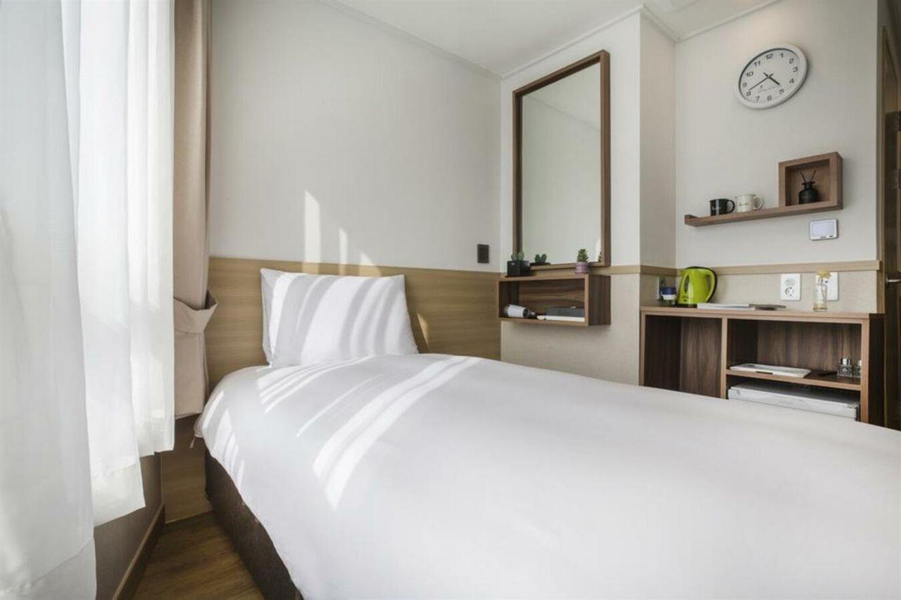 Five Hotel Jongno Seoul Exterior photo