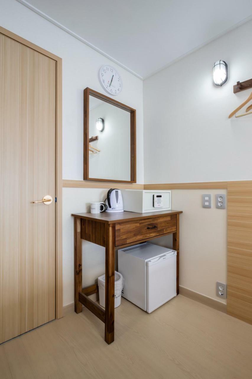 Five Hotel Jongno Seoul Exterior photo